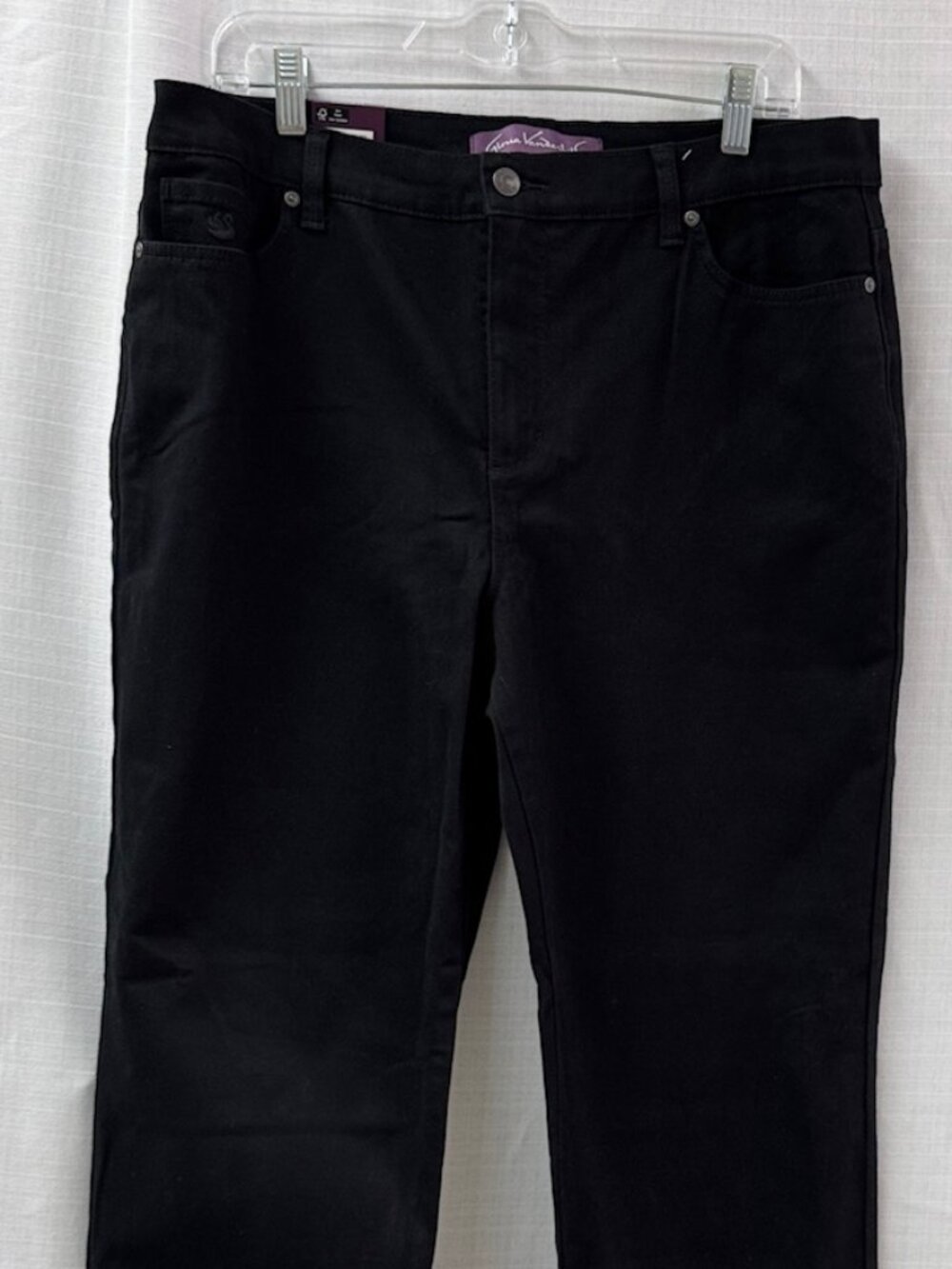 NWT Gloria Vanderbilt - 14S